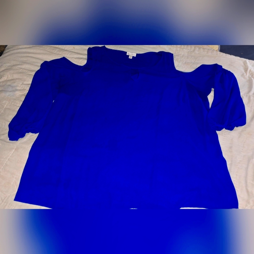 Woman's blouse